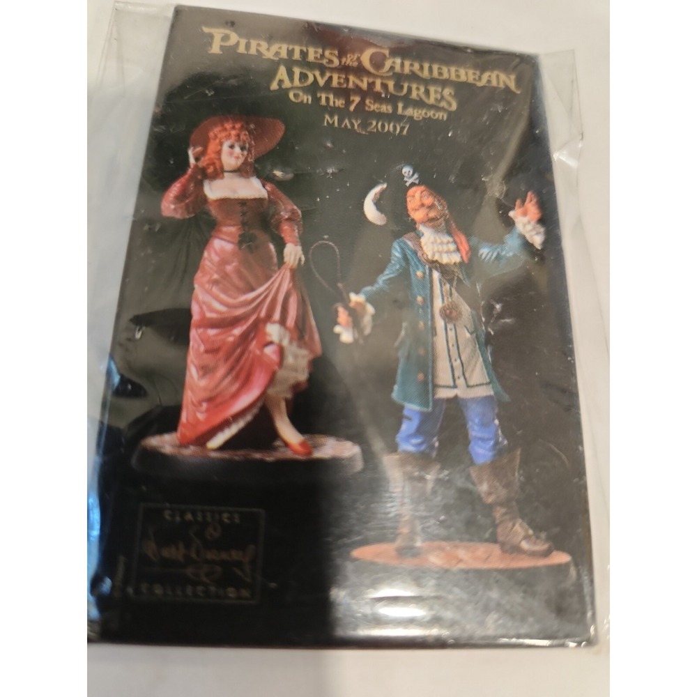 Disney Pirates of the Caribbean Redhead Auction WDCC Pinback Badge Button 023